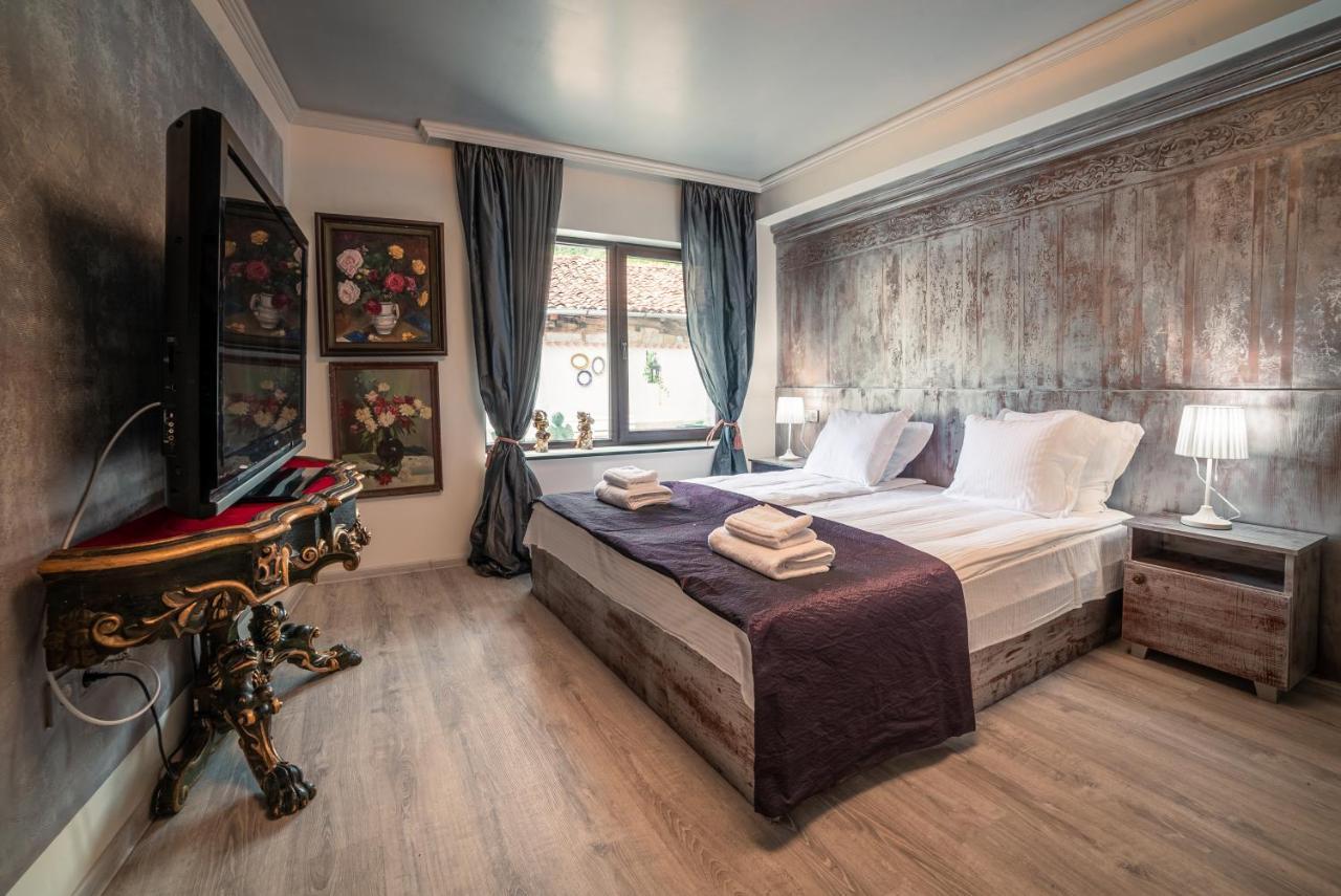 וליקו טורנובו The Gallery Guest House - Garden And Garage מראה חיצוני תמונה